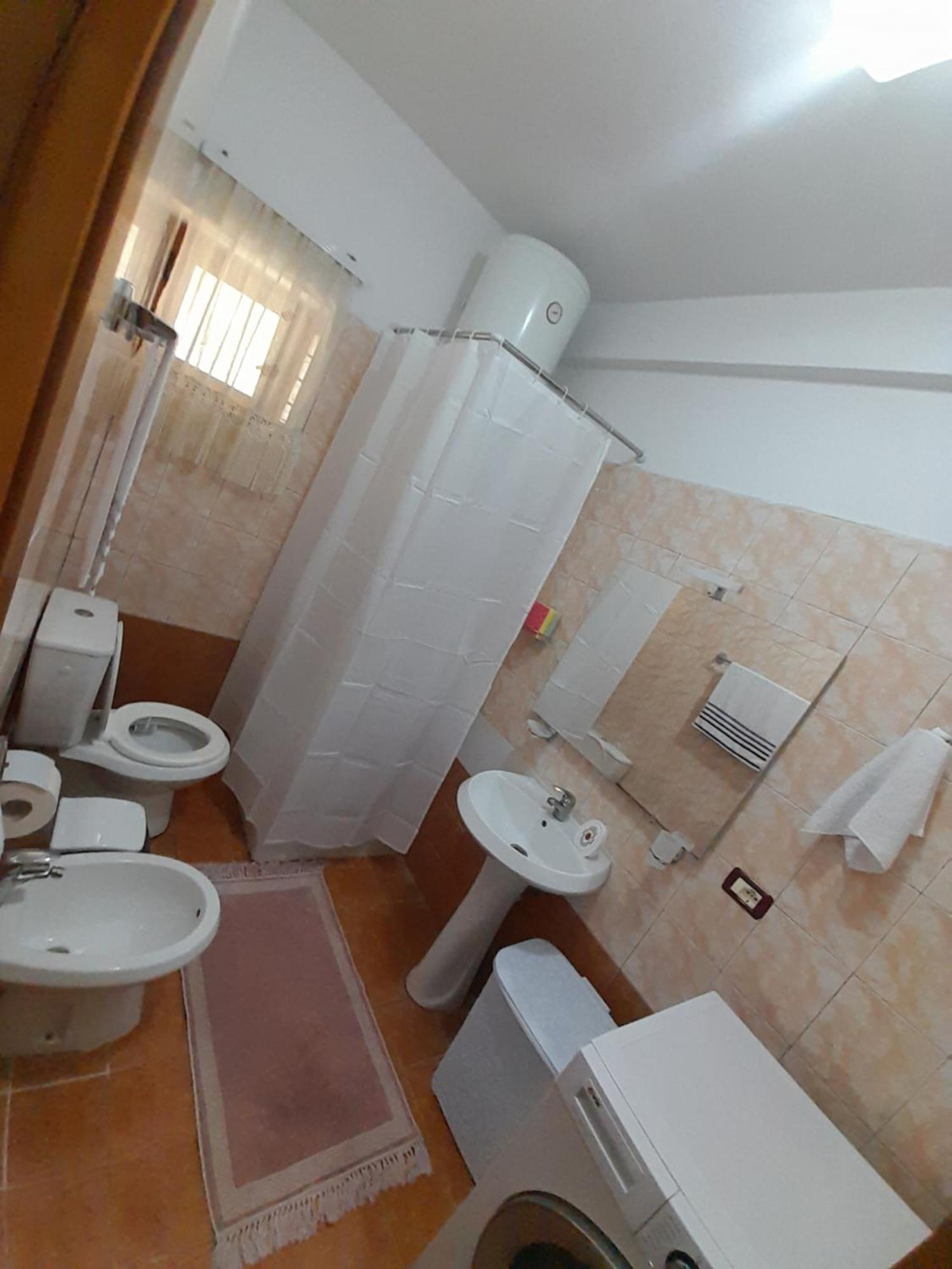 Apartamento George 1 Gjirokastër Habitación foto