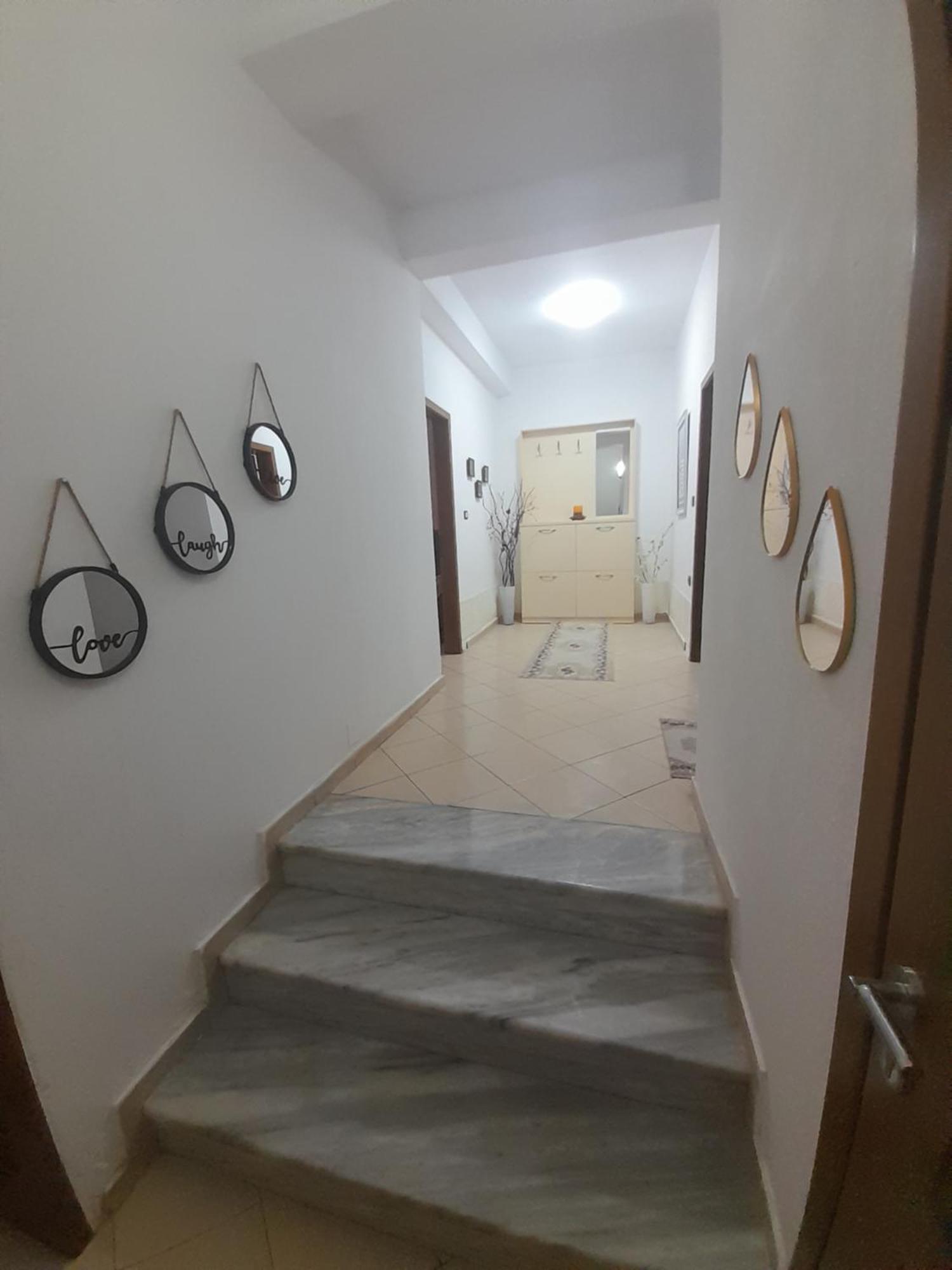 Apartamento George 1 Gjirokastër Exterior foto